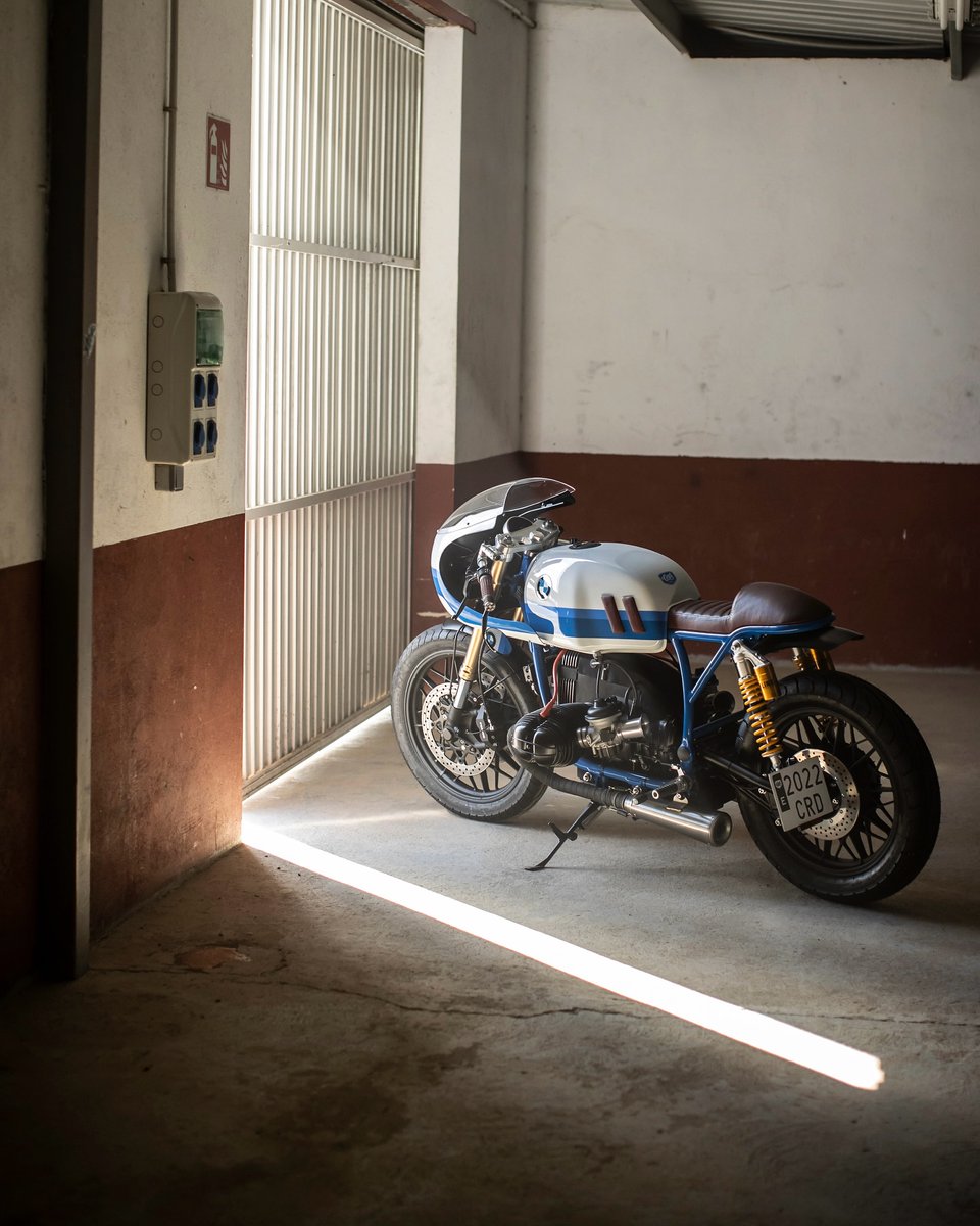 ☀️🏍️

caferacerdreams.es/en/motorcycle/…

#CRD124 #caferacerdreams #BMWcaferacer #caferacer #welovewhatwedo #shippingworldwide✈️🌎