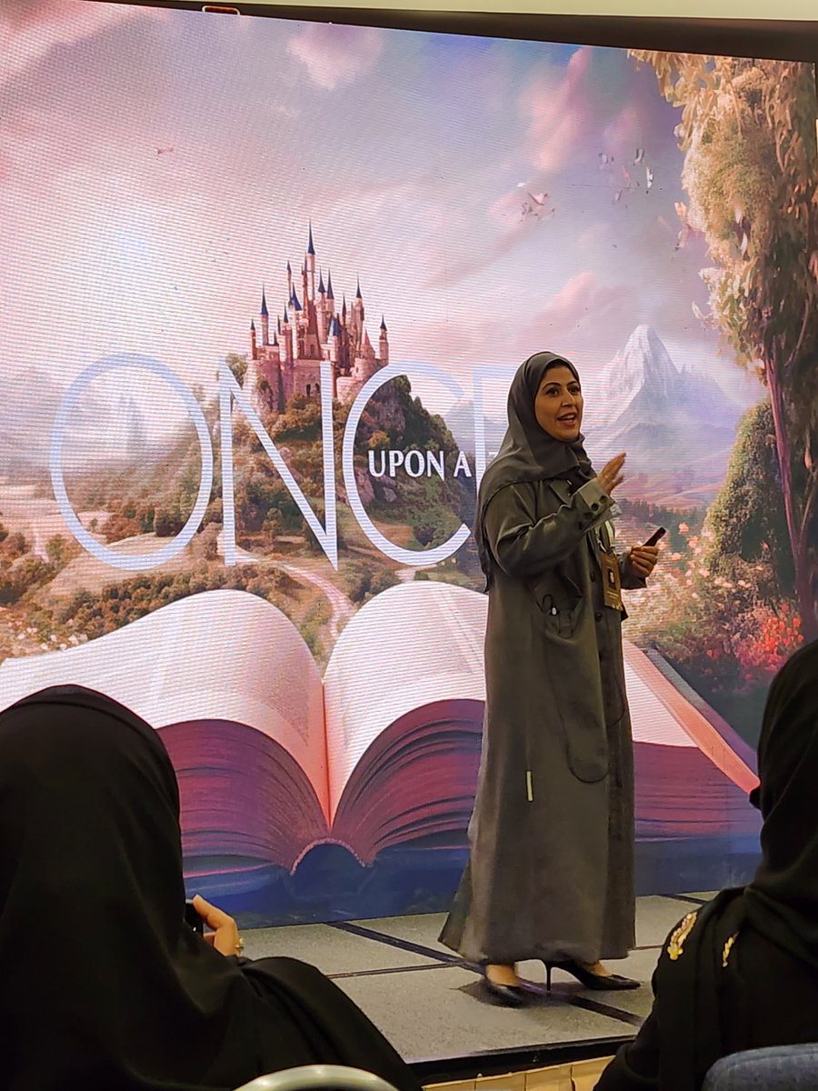 roaa_alnasser's tweet image. As interesting as all of her talks 😍😍😍 @samahabed is giving us an insightful talk about how to keep kids calm in the ED
@PemSasem
#SASEM2024 
#PowertoEmpower