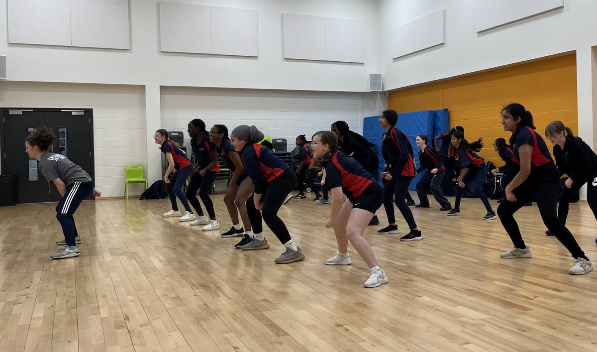 Chiltern Dance Company and Dance Leaders took part in a hip-hop workshop with Kate from @hothousedance as part of the CAT Connect Programme. Pupils were picked due to their engagement in dance lessons and extra-curricular. They showed a fantastic level of enthusiasm and talent.