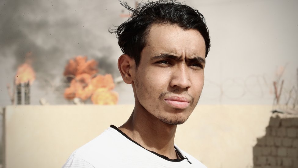 Ali Hussein Julood died of leukaemia aged just 21. Why? Because he lived next to a BP oil field that exposed him to toxic levels of pollution from gas flaring, says the case against BP. Today Ali’s father launched a legal case against the UK oil giant. 🧵1/3