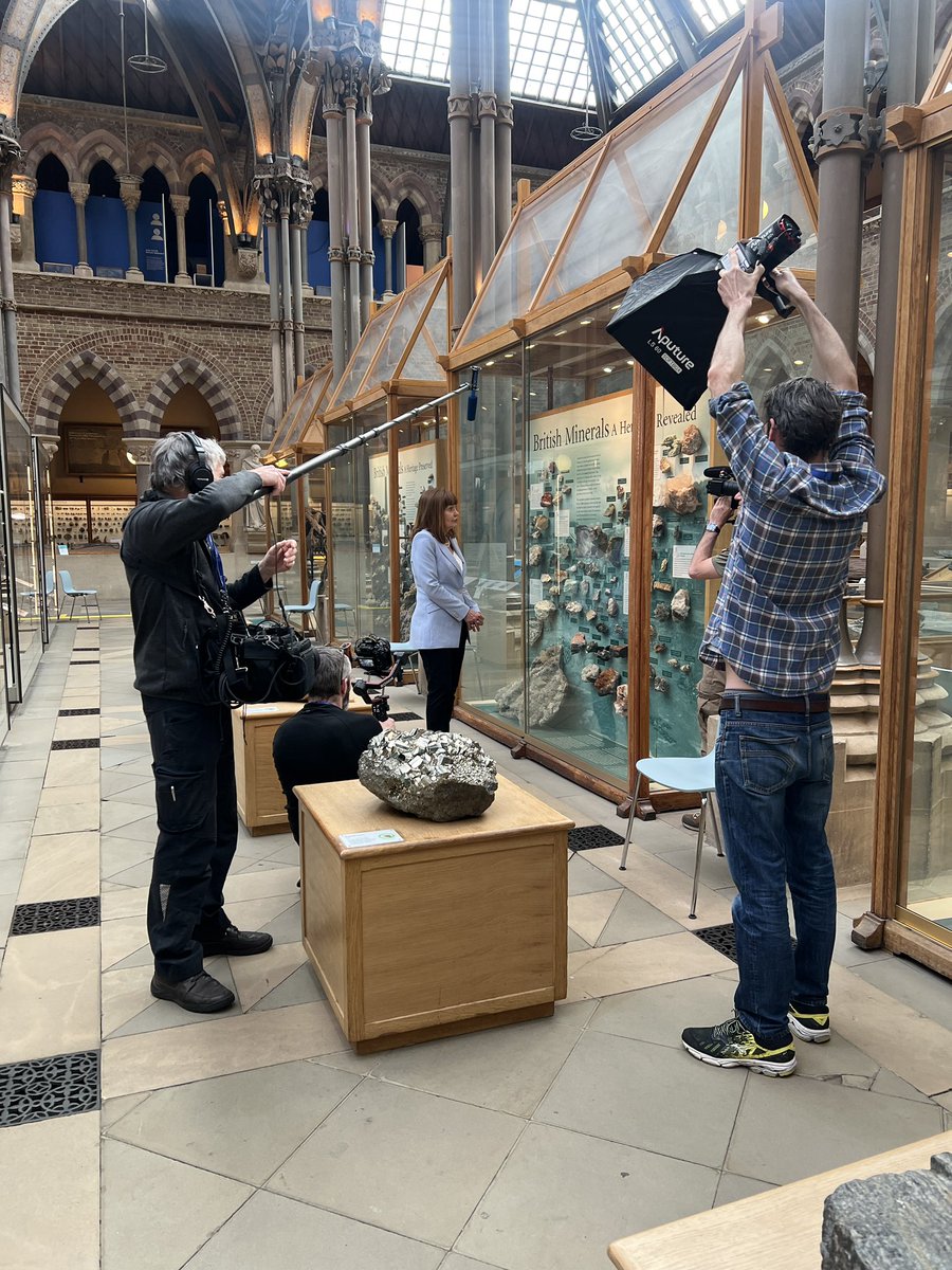 Filming continues today at Oxford University Museum of Natural History (@morethanadodo) 🎥🎬