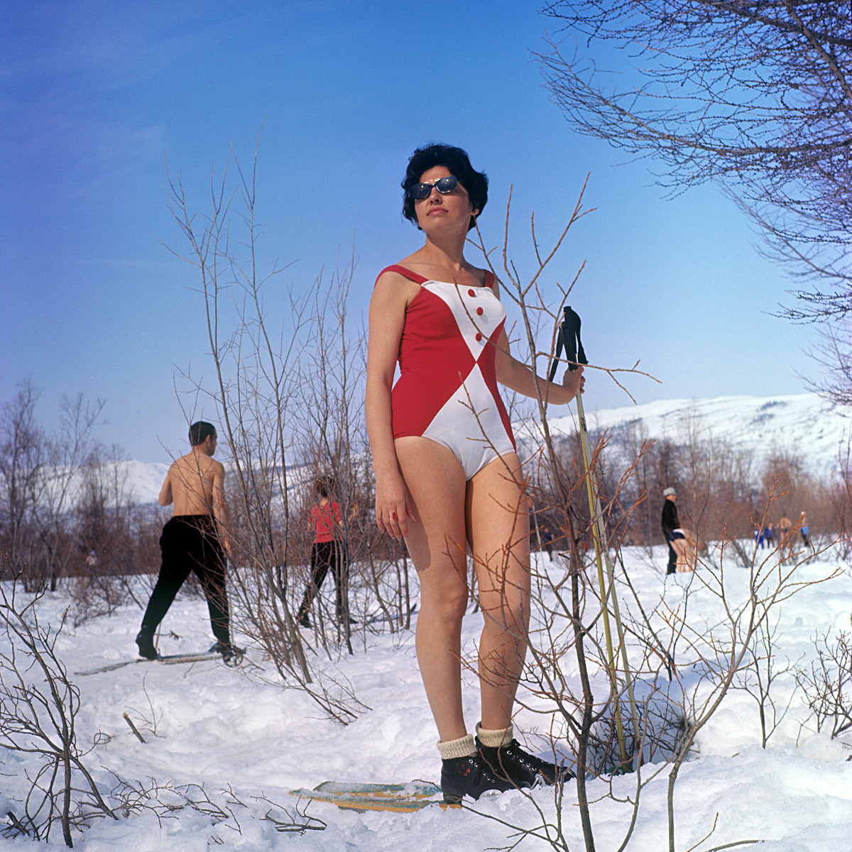 Holidaymakers at Snow Valley health resort, Magadan region, 1968 (photo by B. Korobeinikov)