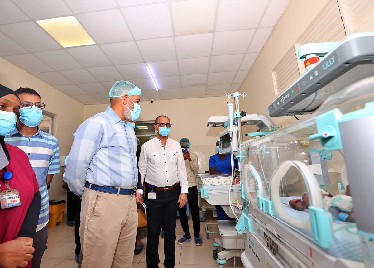 #Czech 🇨🇿 state-of-the-art medical equipment donated to the newborn unit in @CoastReferral in Mombasa & handed over by the First Deputy Minister of @CzechMFA @kozakj. Much appreciation to @A_S_Nassir for his support. New areas of 🇨🇿 collaboration with @MombasaCountyKe discussed.