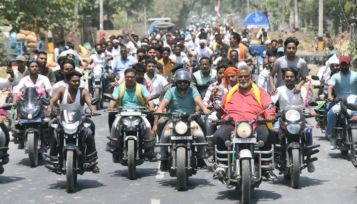 पुर्णिया में पप्पू यादव ने बाइक रैली निकाली।