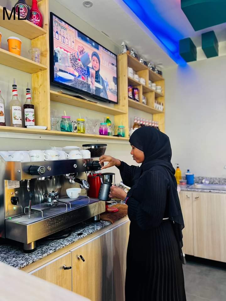 Coffee shops in Mogadishu do more than just serve coffee; they're vibrant hubs of opportunity. They foster entrepreneurship and provide jobs for Somali youth, driving economic growth. One cup at a time, they empower the community. #Mogadishu #YouthEmpowerment #EconomicGrowth ☕️