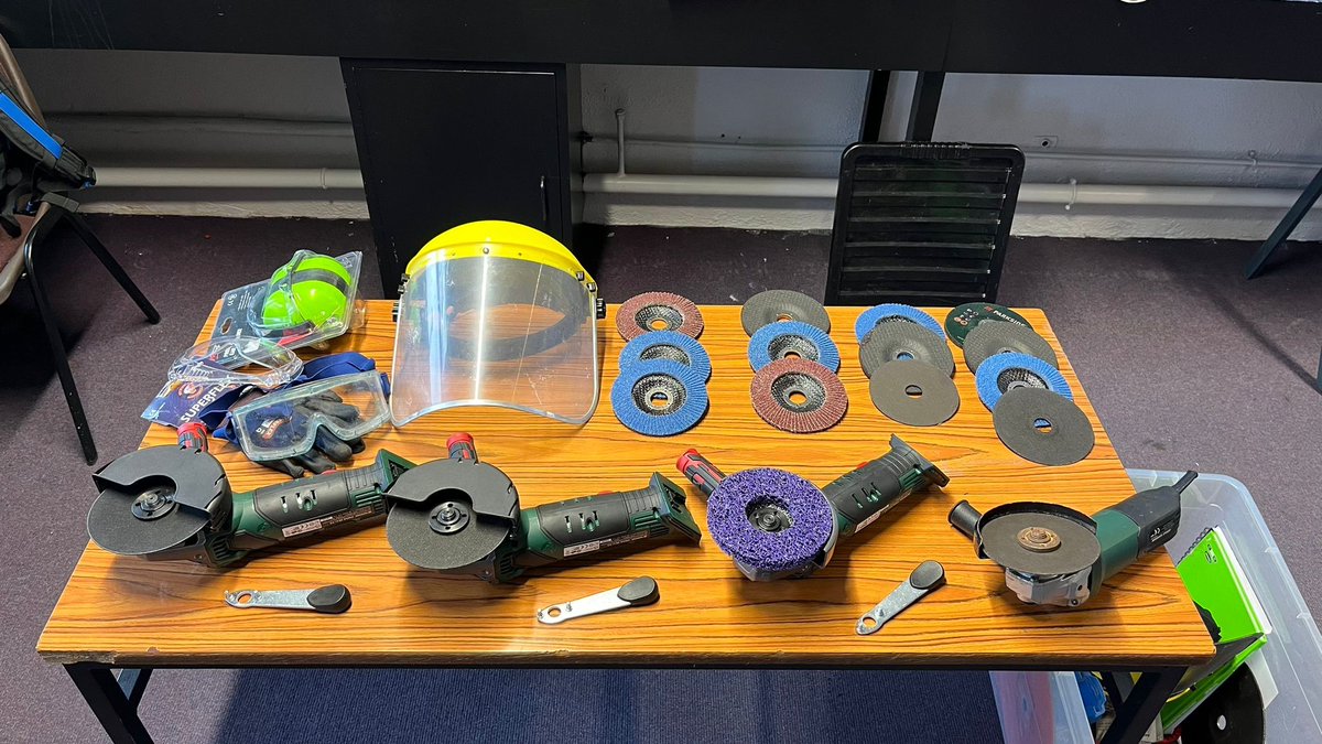 SafetySensible's tweet image. Every day is a school day!

We're in Wexford town today and all set for a busy day of training with a group of secondary school students. Starting the day with Abrasive Wheel Training, with Work at Height and Manual Handling Training to follow!

Create-Develop-Protect