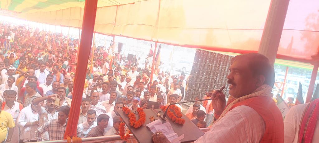 kedarguptain's tweet photo. आज समस्तीपुर जिला के पटेल मैदान में उजियारपुर लोकसभा क्षेत्र से एनडीए प्रत्याशी माननीय केन्द्रीय मंत्री आदरणीय श्री नित्यानंद राय जी के नामांकन कार्यक्रम सह आशीर्वाद सभा में एनडीए के साथियों के साथ सम्मिलित होकर सम्मानित जनता-जनार्दन का आशीर्वाद मांगा। https://t.co/l3umnw8JyQ