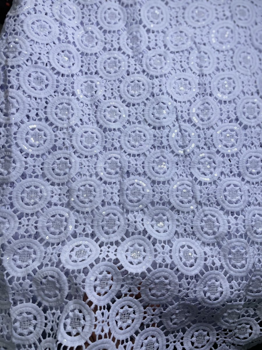 White Lace sent out to a sweet Mum😍
Price: 6,000/yard
Lagos
Nationwide Delivery
Pls help repost🤲🏿
#Vendorspototf_TD