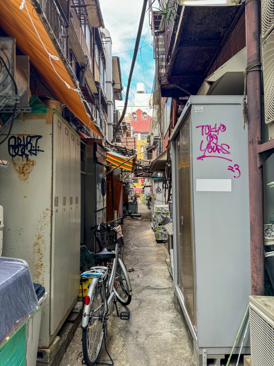 都内最古と言われる 上野のコリアンタウン