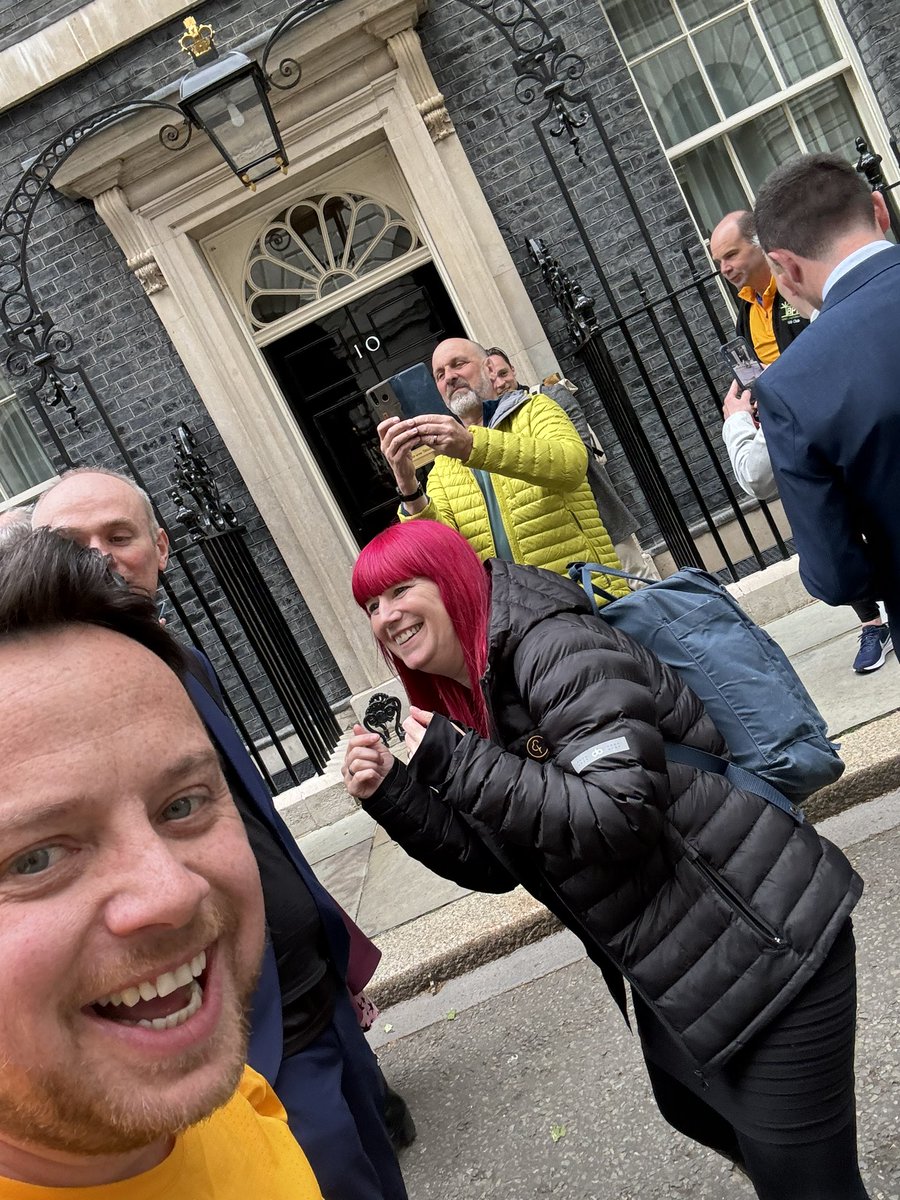 A privilege and an honour to be involved in the celebrations at Downing Street yesterday with other @parkrunUK ambassadors/staff/volunteers/runners/charity partners. A day that I will remember forever! #loveparkrun #larrythecat @PSH_A1674 #parkrunfamily