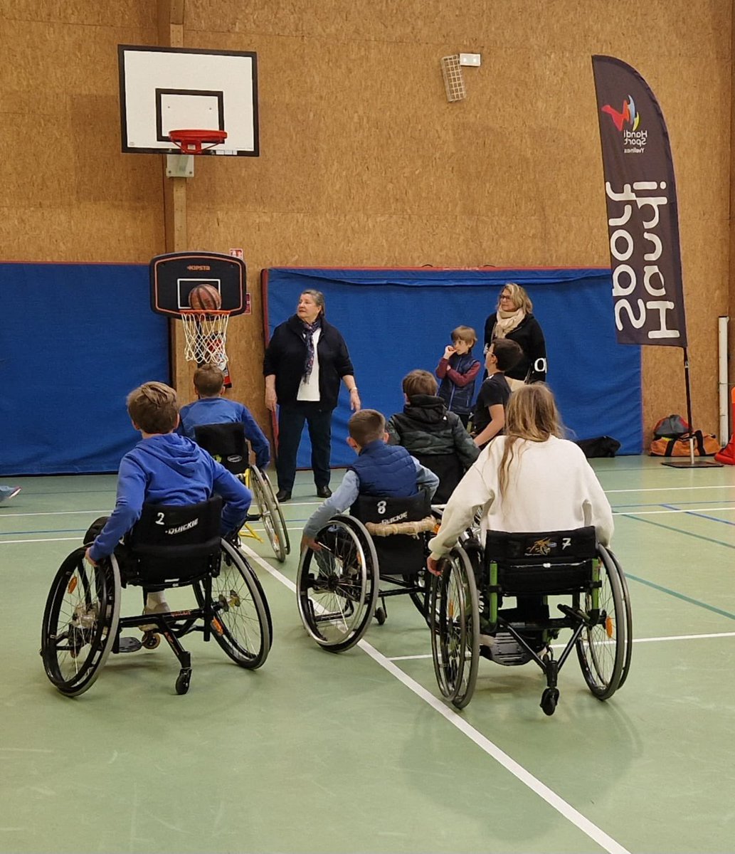 🏅 13e étape du JOP Tour à Feucherolles ! 

🕦 À moins de 100 jours des Jeux Olympiques et Paralympiques, nous sommes fiers d'accompagner le JOP Tour dans les Yvelines avec nos équipes de secours.