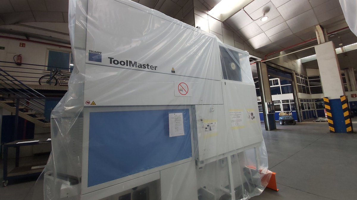 corteporlaser's tweet image. Preparando #ToolMaster para su instalación