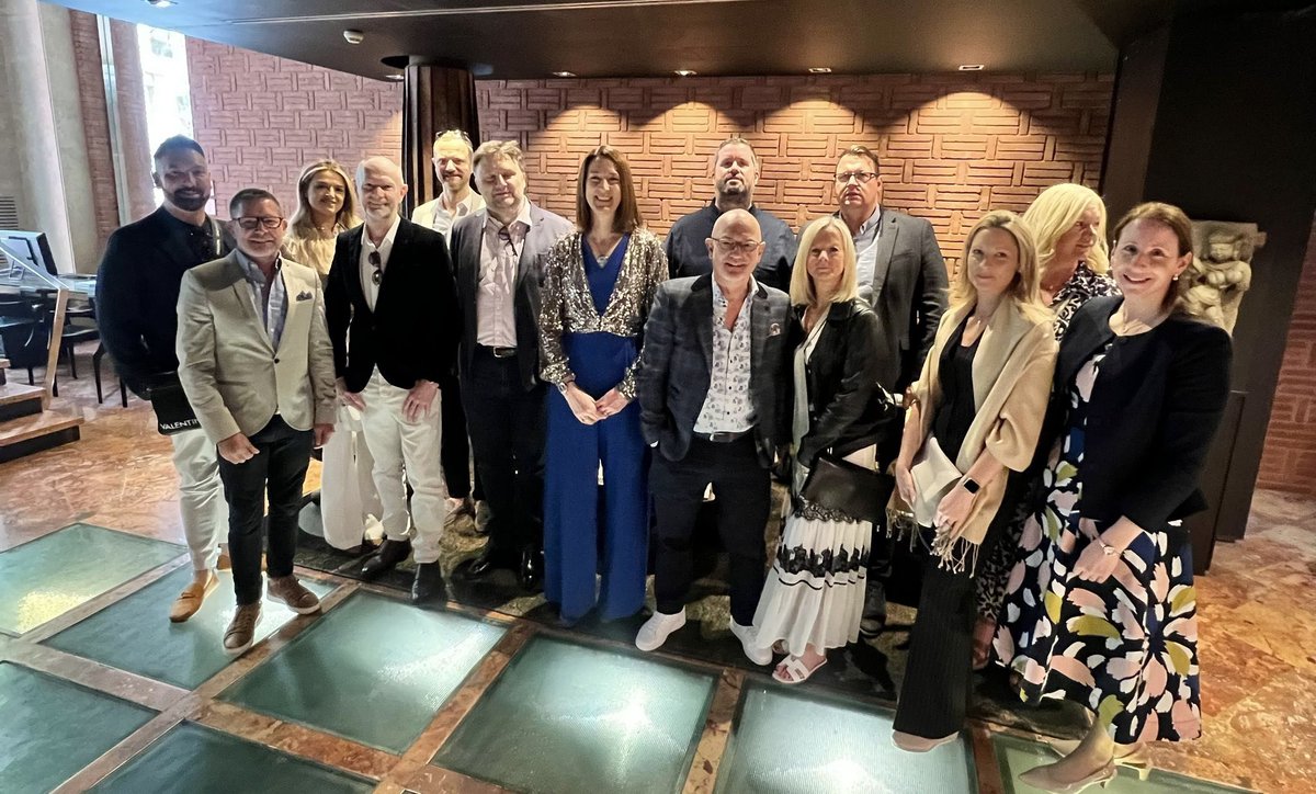 Eithne Williamson tweet media