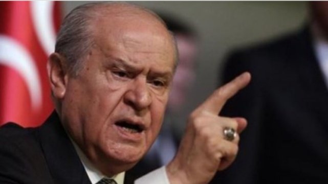 MHP lideri Bahçeli : 'DEM Parti hakkında kapatma davasının açılarak bölücü milletvekillerinin dokunulmazlıklarının kaldırılması, müfettiş görevlendirilmesiyle oyalanmaktan ve zamana oynamaktan vazgeçilmesi tarihe, ecdada, vatana ve millete namus borcudur.” Kürt Arkadan Mustafa