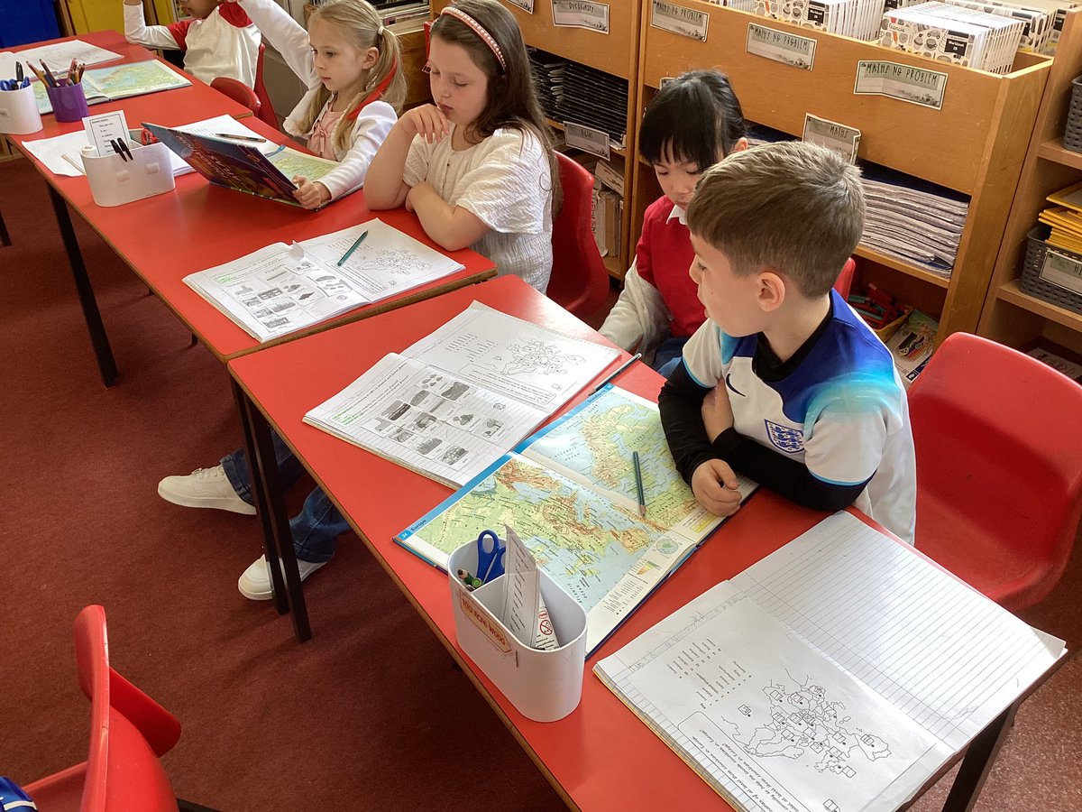 In Geography, Year 2 have been using an atlas to locate countries in Europe! We used the atlas to help us label our maps! What fantastic knowledge they have! 🌍