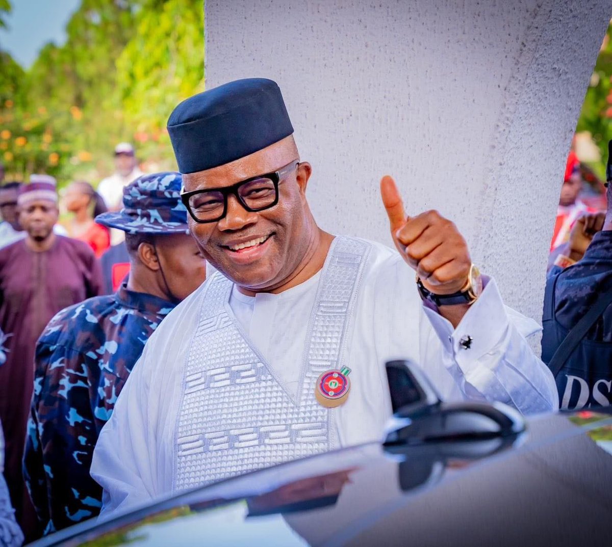 Akwa Ibom Governor, 𝐏𝐚𝐬𝐭𝐨𝐫 𝐔𝐦𝐨 𝐄𝐧𝐨, described the former governor of the state and incumbent 𝗣𝗿𝗲𝘀𝗶𝗱𝗲𝗻𝘁 𝗢𝗳 𝗦𝗲𝗻𝗮𝘁𝗲, 𝗚𝗼𝗱𝘀𝘄𝗶𝗹𝗹 𝗔𝗸𝗽𝗮𝗯𝗶𝗼 as a '𝐠𝐫𝐞𝐚𝐭 𝐥𝐞𝐚𝐝𝐞𝐫' who has decided to work for the betterment of the people of the state.