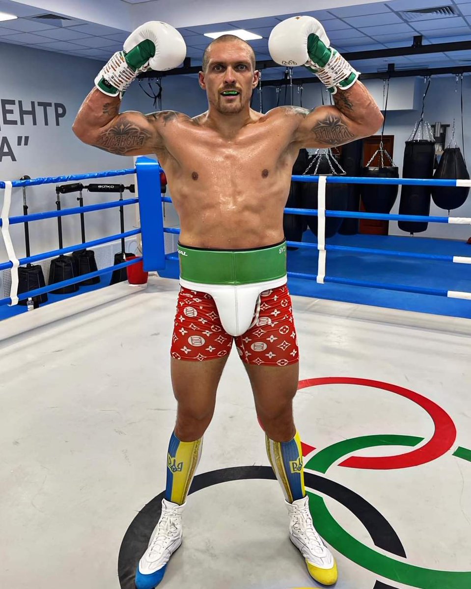 Usyk looking solid. Going to be a interesting fight facing Tyson fury 🥊
its a friendly i would say