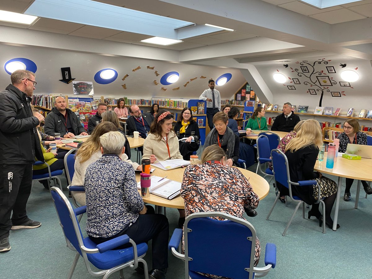 shrewsburyhouse's tweet image. Tuesday morning calls for our weekly staff briefing! Community news, pastoral care, safeguarding measures, academic insights, and IT updates. We're all set for another productive and successful week ahead! #TeamBriefing #TuesdayUpdates