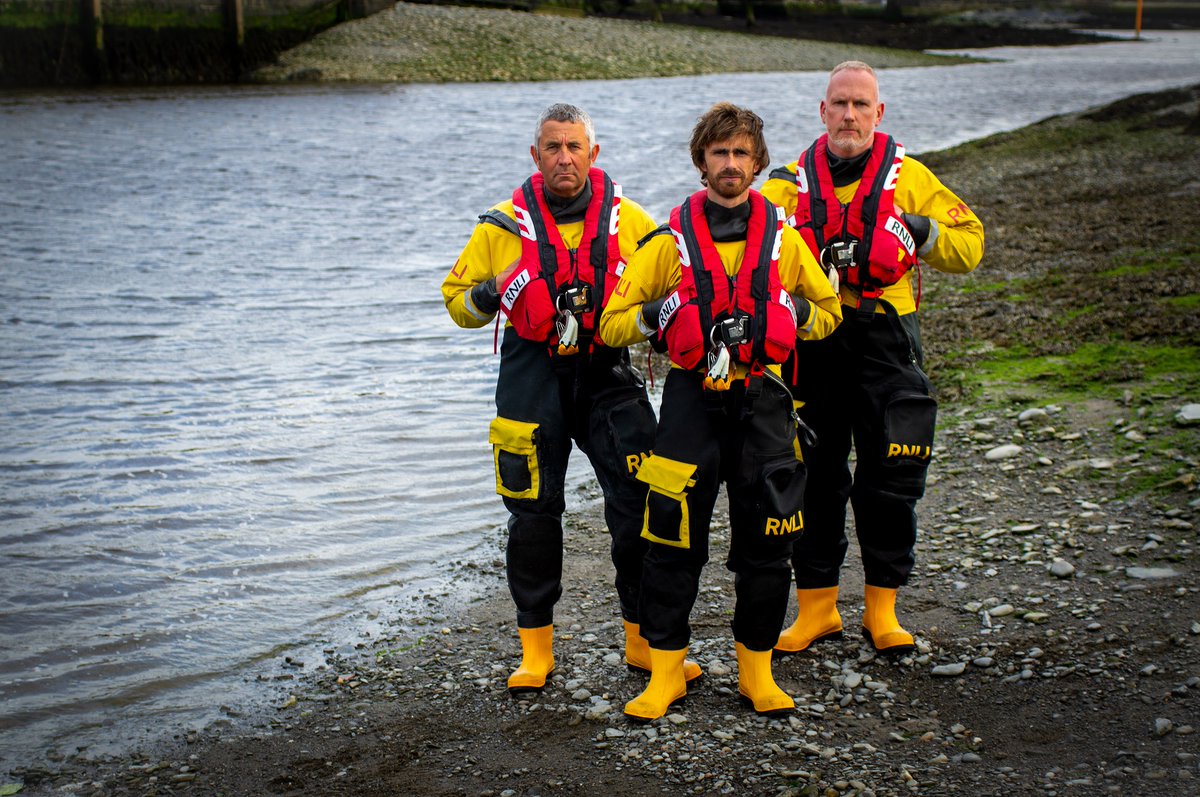 You know what tonight is - a new episode of #SavingLivesAtSea 🙌 Get ready for a night-time yacht rescue, an immobilising injury and time-critical situations. Don’t forget to tune into @BBCTwo at 8pm! 📺