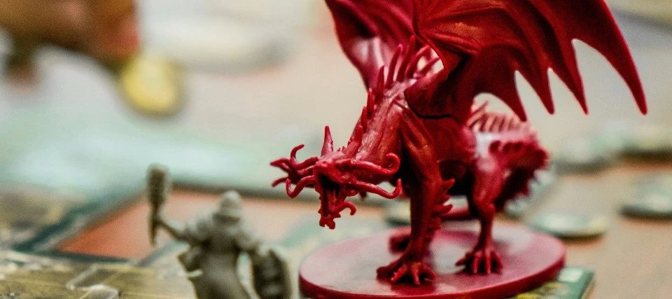 The classic role-playing game #DungeonsAndDragons turns 50 this year! 🐲 Forensic Psychology lecturer Dr Sören Henrich discusses the therapeutic benefits of the game, from increasing confidence and empathy to reprocessing past events. 👉 bit.ly/4aKpdqs @Wizards_DnD