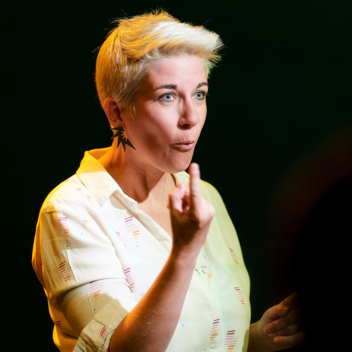 Join us with Dr Annelies Kusters on 25 April for an engaging lecture on International Sign Language and beyond. Could this be the answer to a global signed communication? Book now: thebritishacademy.ac.uk/events/lecture…