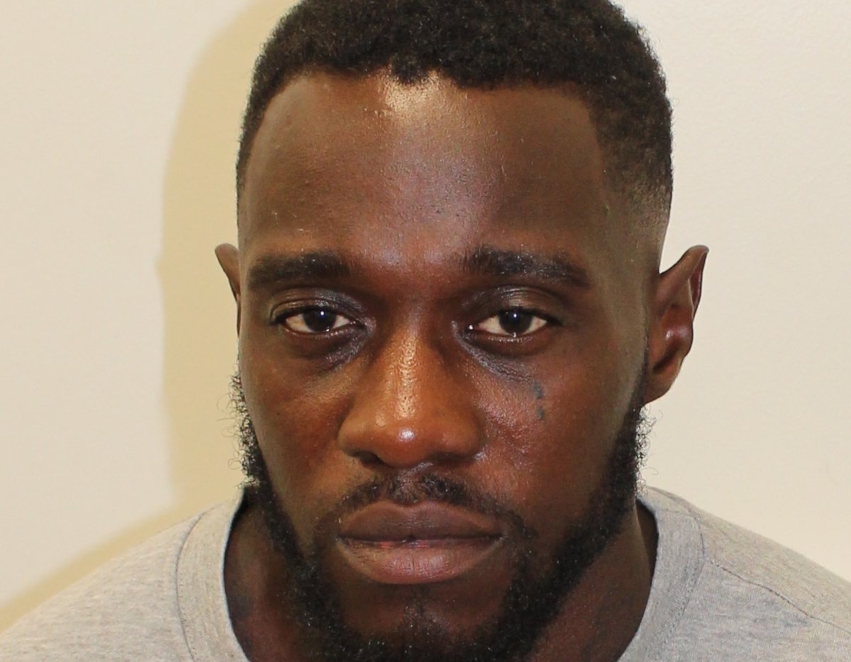 Five-year term handed to man found with loaded gun at Notting Hill Carnival londonnewsonline.co.uk/news/five-year…