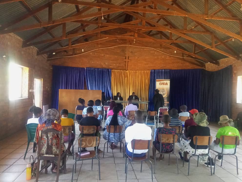 The Combined Harare Residents Association is hosting a People's Tribunal in Mufakose today to educate residents on constitutionalism and devolution of power. @JMafume