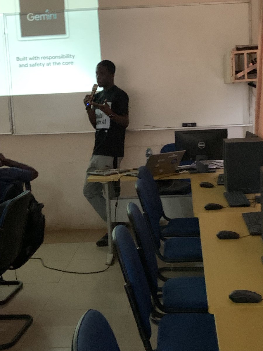 Had an amazing time at Built with AI this past Saturday with @gdsc_upsa! Learned a lot about AI and connected with @gagbobli and @ShadLabs Let's continue preaching AI to Ghana 🤭 #BuldwithAI #GDSC #AI