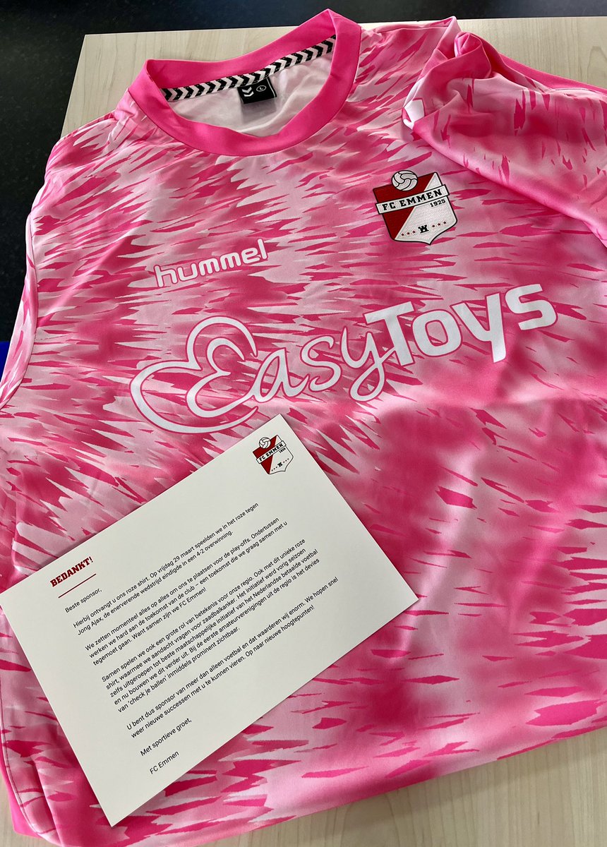 CSchnoing's tweet image. Zojuist dit mooie shirt mogen ontvangen van @FC_Emmen. Trotse supporter en sponsor! #hierkomikweg