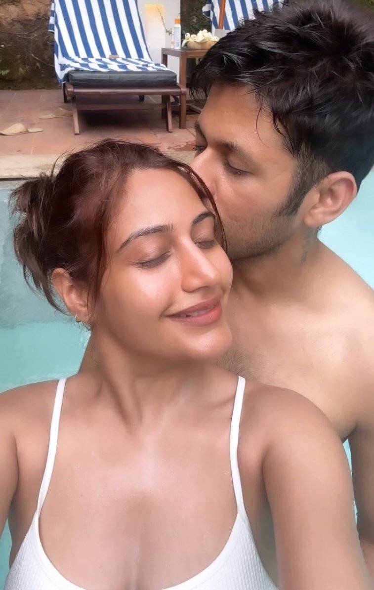 Just happiness & bliss🥹🥺❤️
May God always keep them happy like this🫶🏻🧿

[#SuKar #SurbhiChandna #KaranSharma ]