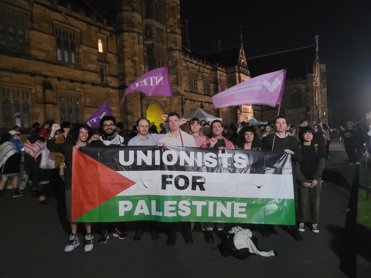 NTEU members supporting the student encampment tonight! USYD must cut ties with apartheid Israel, and end its complicity with the weapons trade. Solidarity with students across the world acting against genocide. Long live the Palestinian resistance.