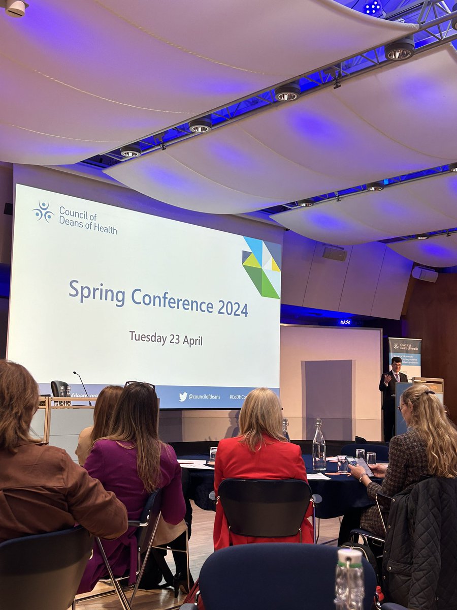 Looking forward to #CoDHConference … very topical & possibly contentious topics today including- simulation in nursing  education, racism in placements, apprenticeships, PSRB regulation & funding sustainability