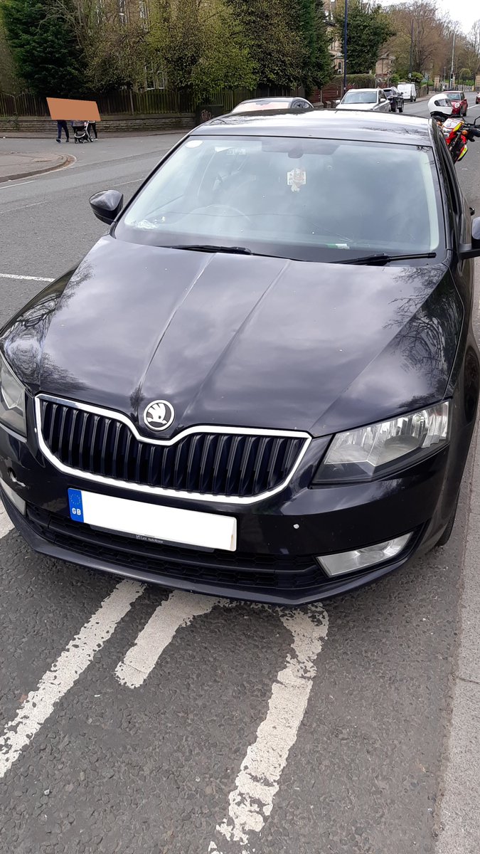 Oak Lane @WYP_BradfordW
Stopped due to cracked windscreen and driver not wearing seatbelt.  Further enquiries revealed no insurance, having expired 2 weeks ago.  Seized and driver reported for the offences.
#opsteerside @DriveInsured @OpTutelage #driveinsured