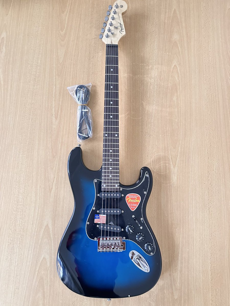 elitemusical_'s tweet photo. Available, Guitars za kila aina zinaptikana. Tupigie 0876670674 https://t.co/GTP8SGkuzH