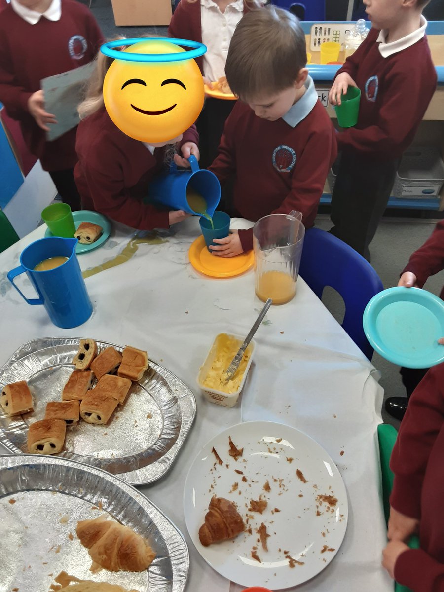 Stories from around the world 🌍 Today we are having a french breakfast at the reception class.