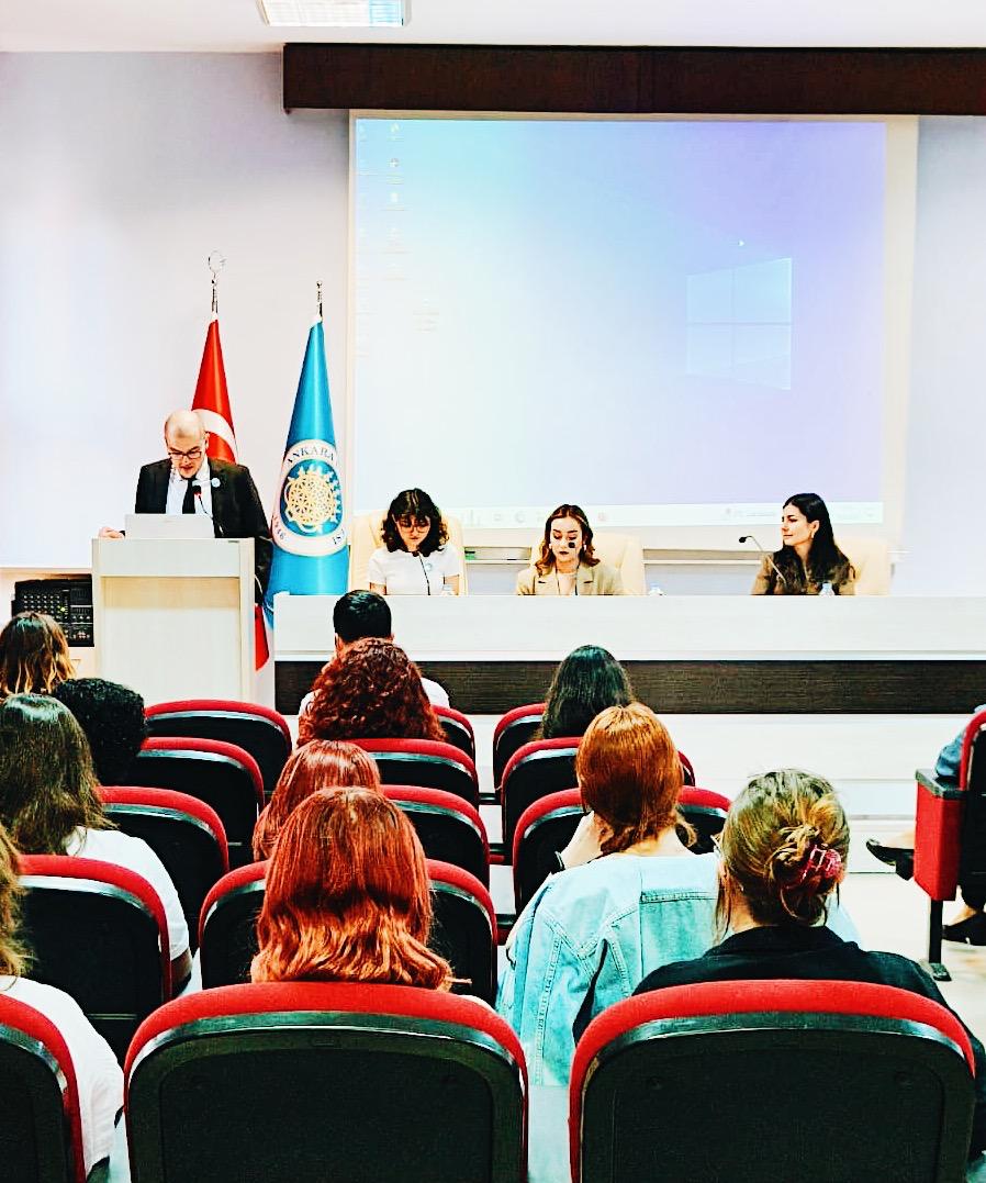 Ankara Üniversitesi’nde @AnkaraUni_en #UluslararasıKitapGünü 📖kutlaması. Etkinlik @AnkaraUni tarafından düzenlenmiştir @ICEstambul @ankarauni_lamer #KitapGünü kutlu olsun 📚#2024KitapGünü 📚