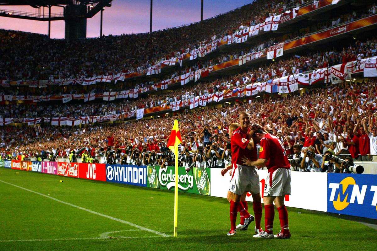 📸 𝗜𝗖𝗢𝗡𝗜𝗖. Happy #StGeorgesDay 🏴󠁧󠁢󠁥󠁮󠁧󠁿

#triplessports #england #rooney