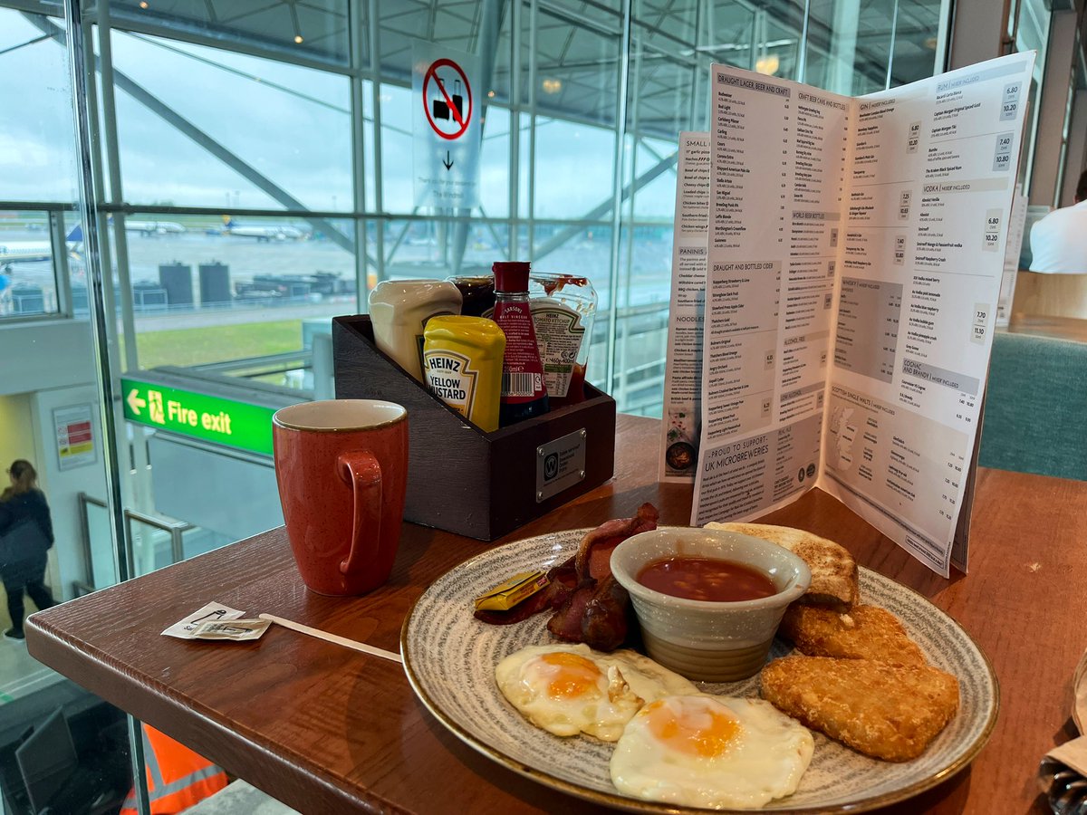 It’s been 2 months since I last went to Bamberg. The bad news is that BA killed the LHR-NUR route and Ryanair picked it up from STN. The good news is that I’ll be supping on some delicious lager later on today. And yes, I poured those beans straight out of that ramekin! ✈️🇩🇪🍺