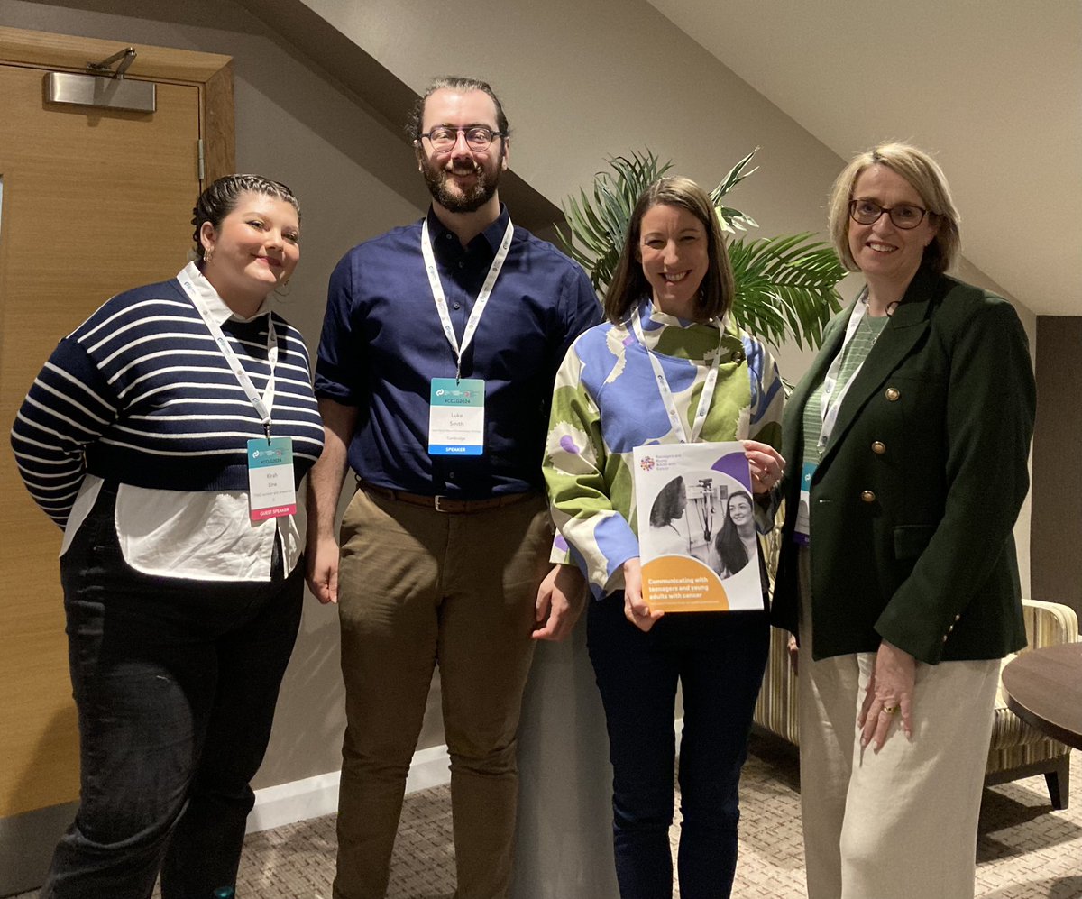 ***Communication*** 
Today we are launching this guideline for HCP on communicating with TYAC. Hear more in the Tactics room 10.45. We have copies of the guideline to take back to your clinical areas- come and grab them @CCLG_UK <a href="/TYACancerPro/">Teenagers and Young Adults with Cancer</a> #TYAC24