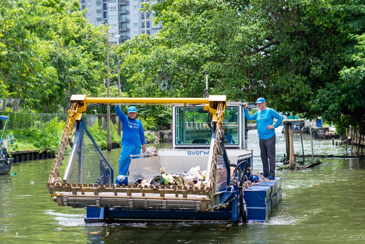 Bentley Motors today announced its backing for a sustainability initiative in Thailand, in collaboration with @everwave. The clean-up mission includes a new innovative educational project to help keep the canals clean in the future. bentleymedia.com/en/newsitem/15…