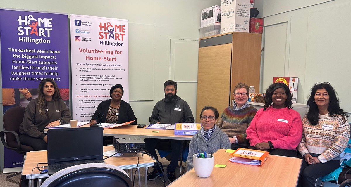 Week 2 of training for our wonderful bunch of new volunteers. 

After our first session they told us that it had been “really informative.”

One volunteer shared how much they were looking forward to being a positive influence and helping families. 

#BecauseChildhoodCantWait