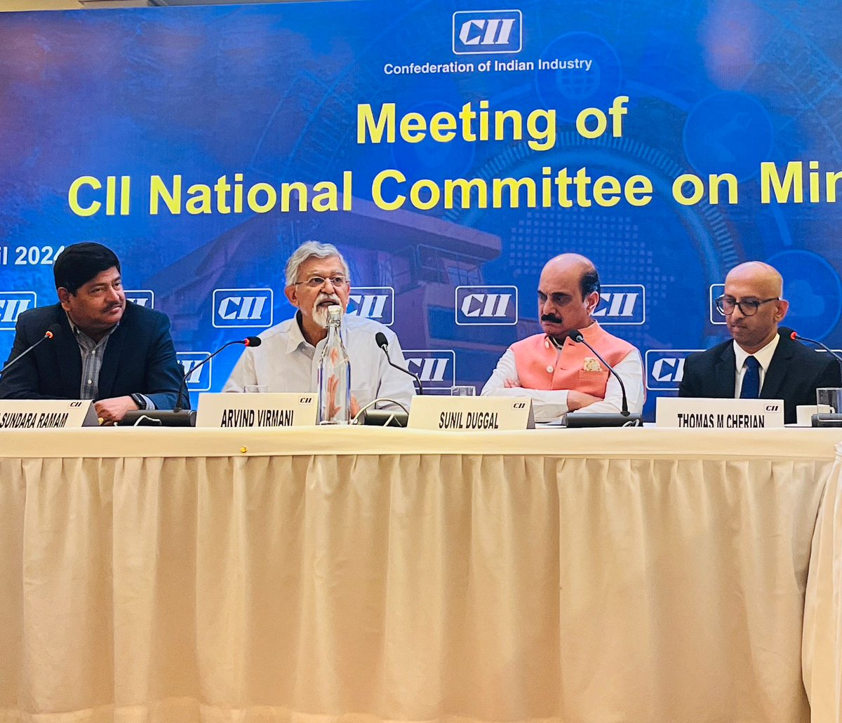 “As India faces the challenge of multiple charges on auction --single auction, zero tariff & zero royalty on critical minerals will facilitate #EODB” 

~Dr Arvind Virmani @dravirmani, Member, NITI Aayog 
at interactive session of CII National Committee Meeting on Mining
[1/3]