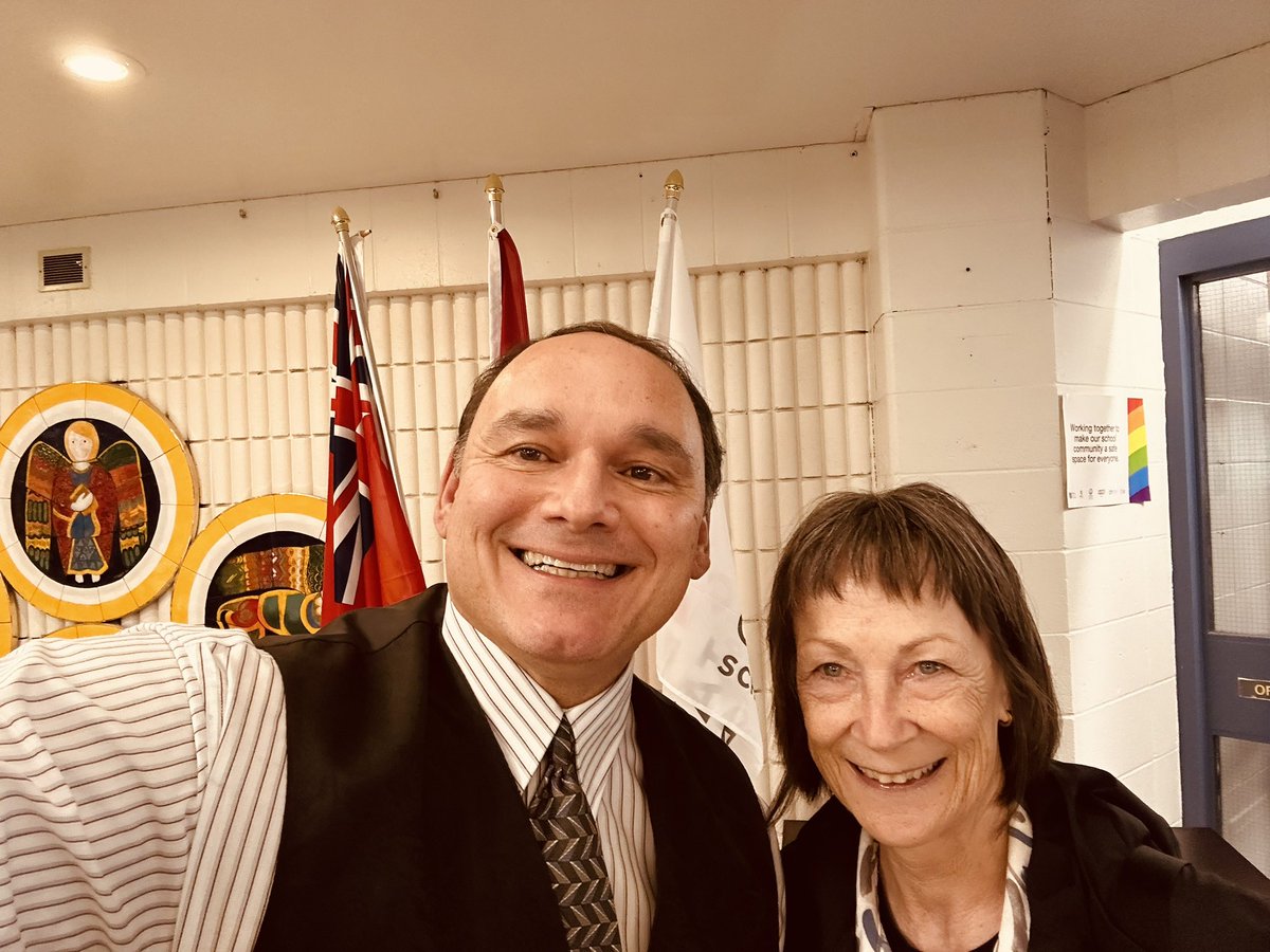 Yesterday was an absolute pleasure to welcome Trustee Joanne MacEwan to St. Matthew High School. Thank you for visiting our vibrant school community. #ocsb @JoanneMacEwan
