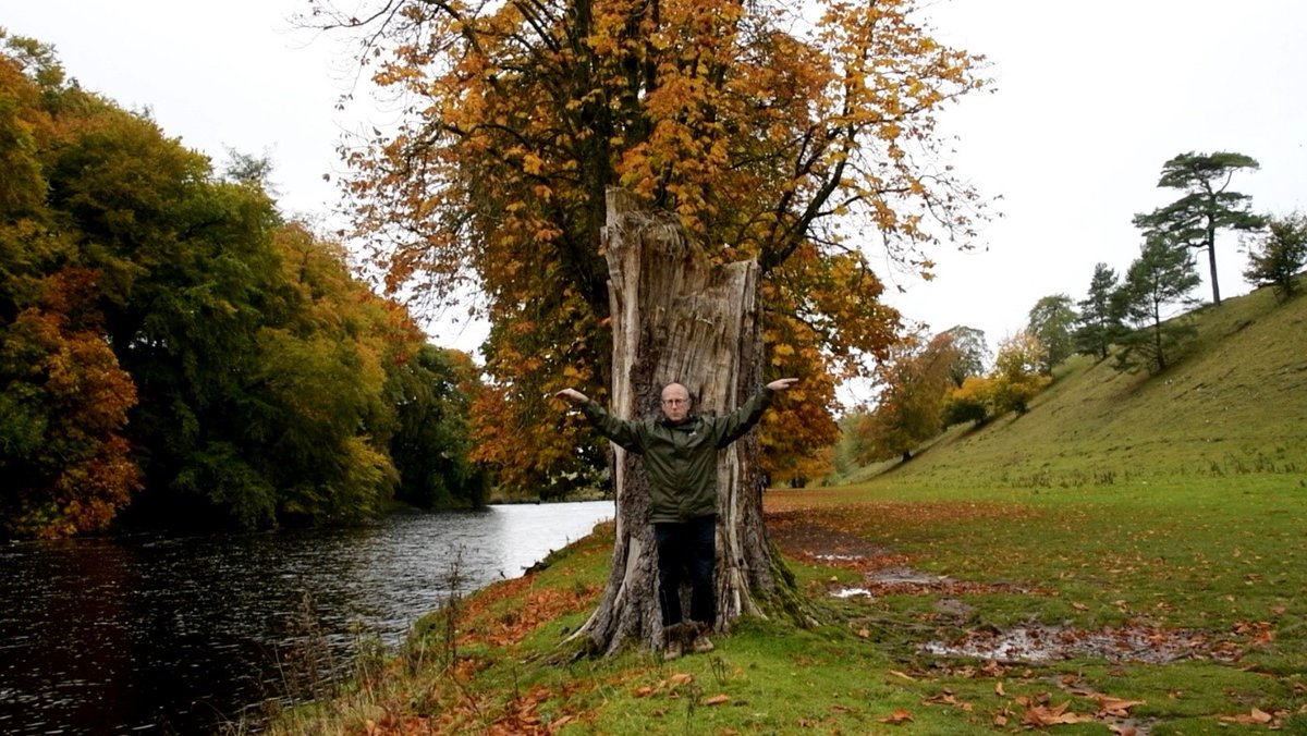 Congratulations to MA #FineArt @LeedsAlumni Jo Nash who was recently awarded a @HMILeeds MA Dissertation Prize #JoNash is a multi-disciplinary artist focusing on how societies & individuals experience & relate to the natural world Find out more: 👇 ahc.leeds.ac.uk/fine-art/news/…