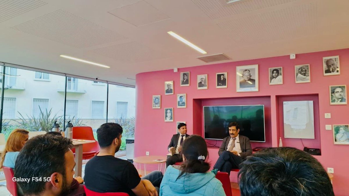 Prof. Nitin Seth, Director of India-France Centre for Advanced Research (CEFIPRA) addressed Indian students at Maison de l'Inde on theme 'Emerging areas of Research and Opportunities for Young Researchers in CEFIPRA.'