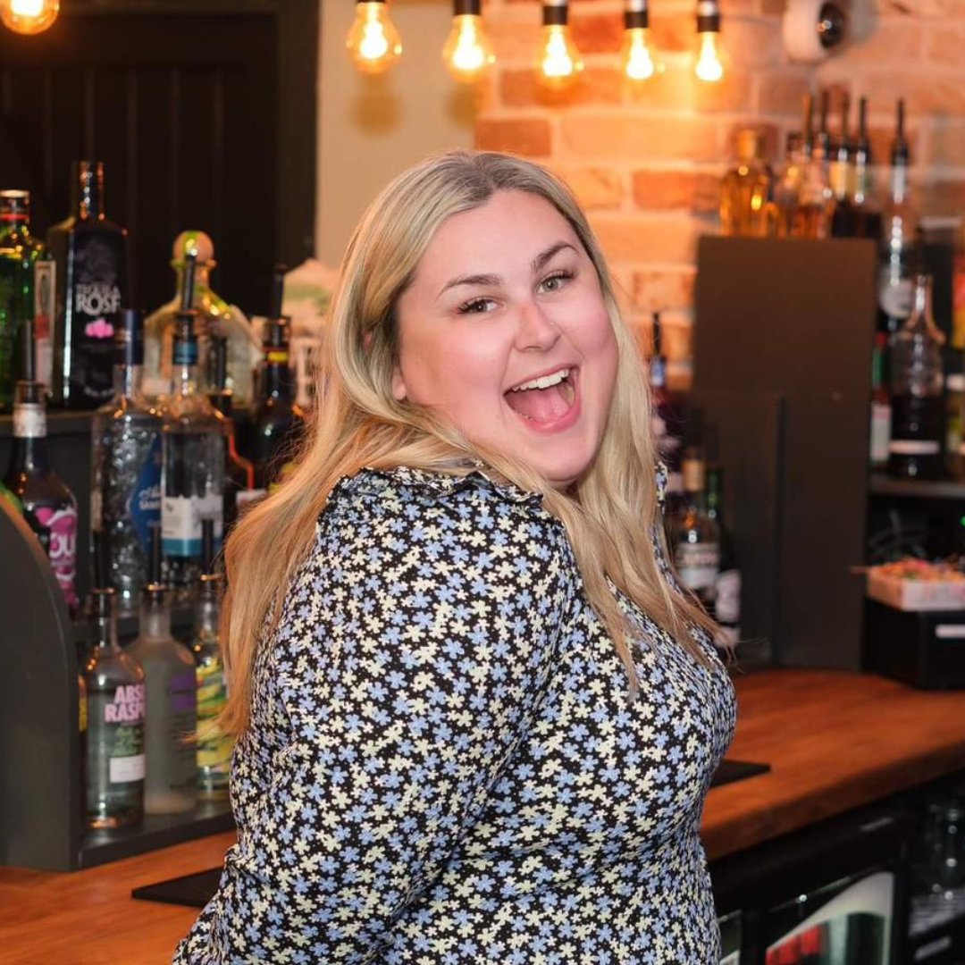 🌟✨ It's 'Meet the Team' time! Say hello to Jess, our amazing Events Manager! 🌟✨ Jess goes above and beyond to ensure every detail is perfect and all your needs are catered for. From concept to execution, she's the one who makes magic happen! 💫 #MeetTheTeam #EventsManager