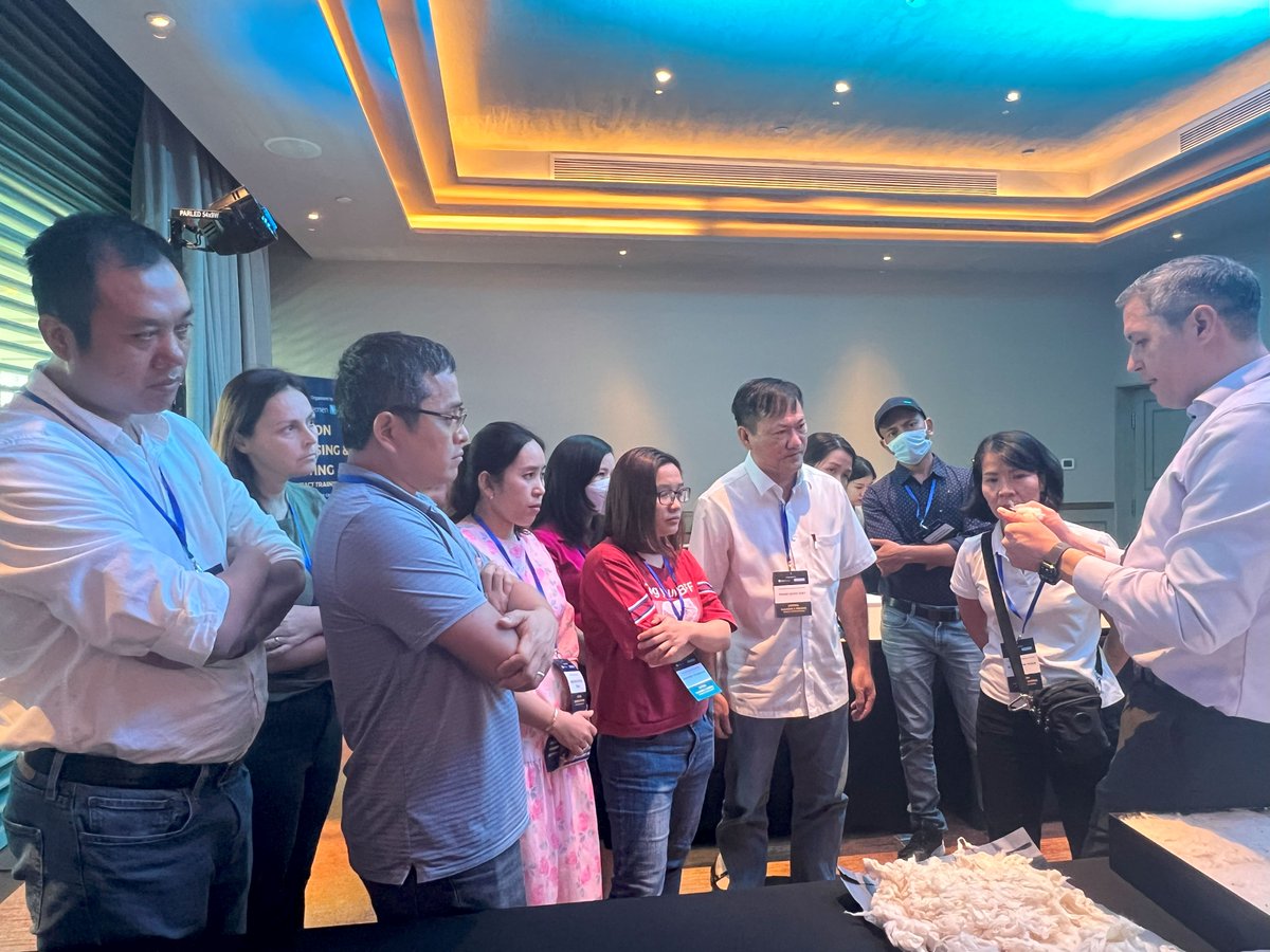 icabremen's tweet photo. We've kicked off our  Cotton Classing &amp; Testing Training 2024 in partnership with VCOSA today! As the first day of our first session wraps up, we want to thank all attendees for your insightful contributions and engagement! #CottonClassing #ICAEvent #CCTT24 https://t.co/dS1wQ4X8cE