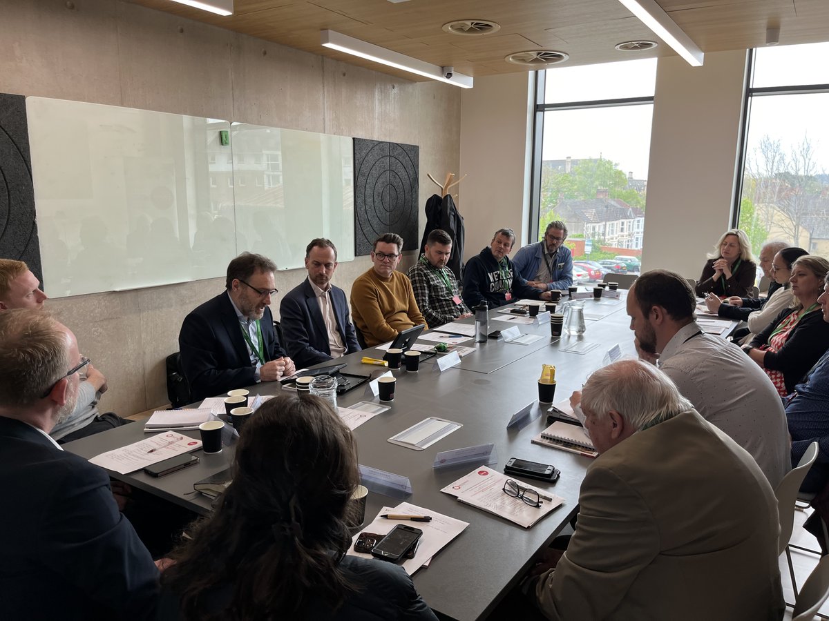 Yesterday, we gathered a range of stakeholders to discuss how we can achieve a fair transition to net zero while decarbonising the energy sector. Thank you to @WWUtilities for supporting this roundtable.
