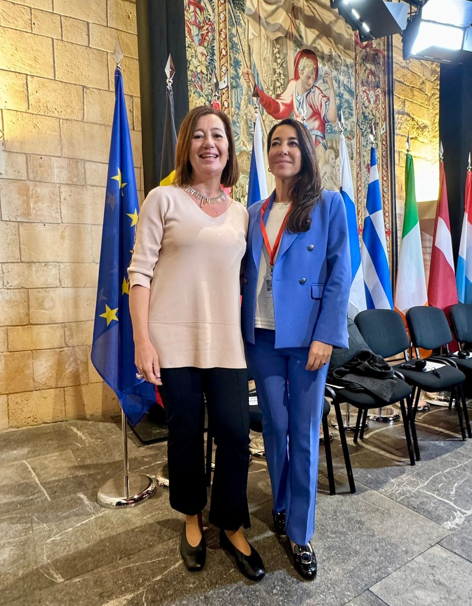 #UE 🇪🇺 La Vice Presidente del Senato @LiciaRonzulli con la Presidente del @Congreso_Es @F_Armengol all'incontro dei Parlamenti del Sud sulla situazione dell'immigrazione nell'area meridionale del confine europeo nell'ambito della Conferenza dei Presidenti dei Parlamenti UE (EUSC)