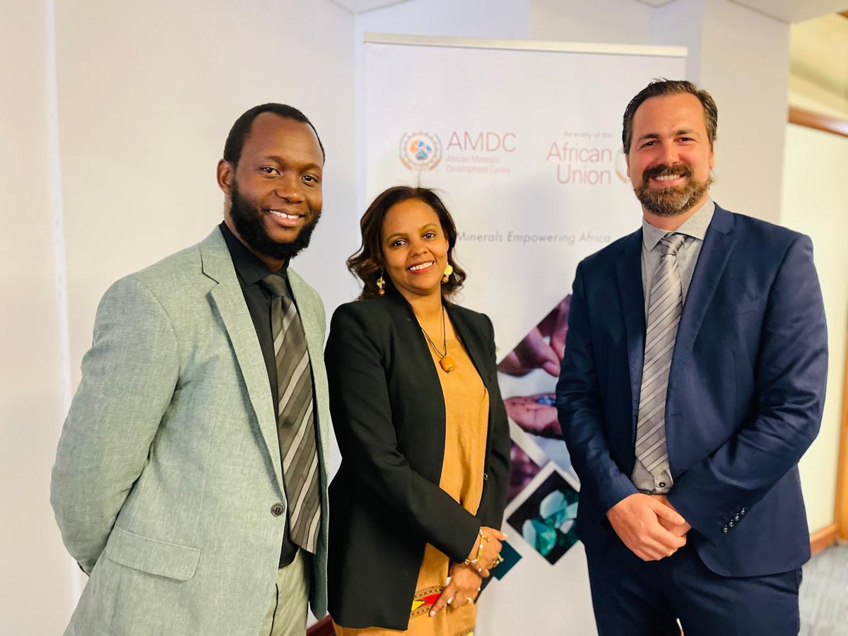 EU_TAF_AfCFTA's tweet photo. 22 April 2024, a workshop in Lusaka, 🇿🇲, raised awareness about a study assessing sustainable mining practices in 🇿🇲 and their alignment with the #AMV using the #AMGF 
The @EU_TAF_AfCFTA collaborated with @AfricanAmdc to conduct the studies. 
@EUtoAU @FIIAPP 
#TeamEurope https://t.co/UNFnGjHy05
